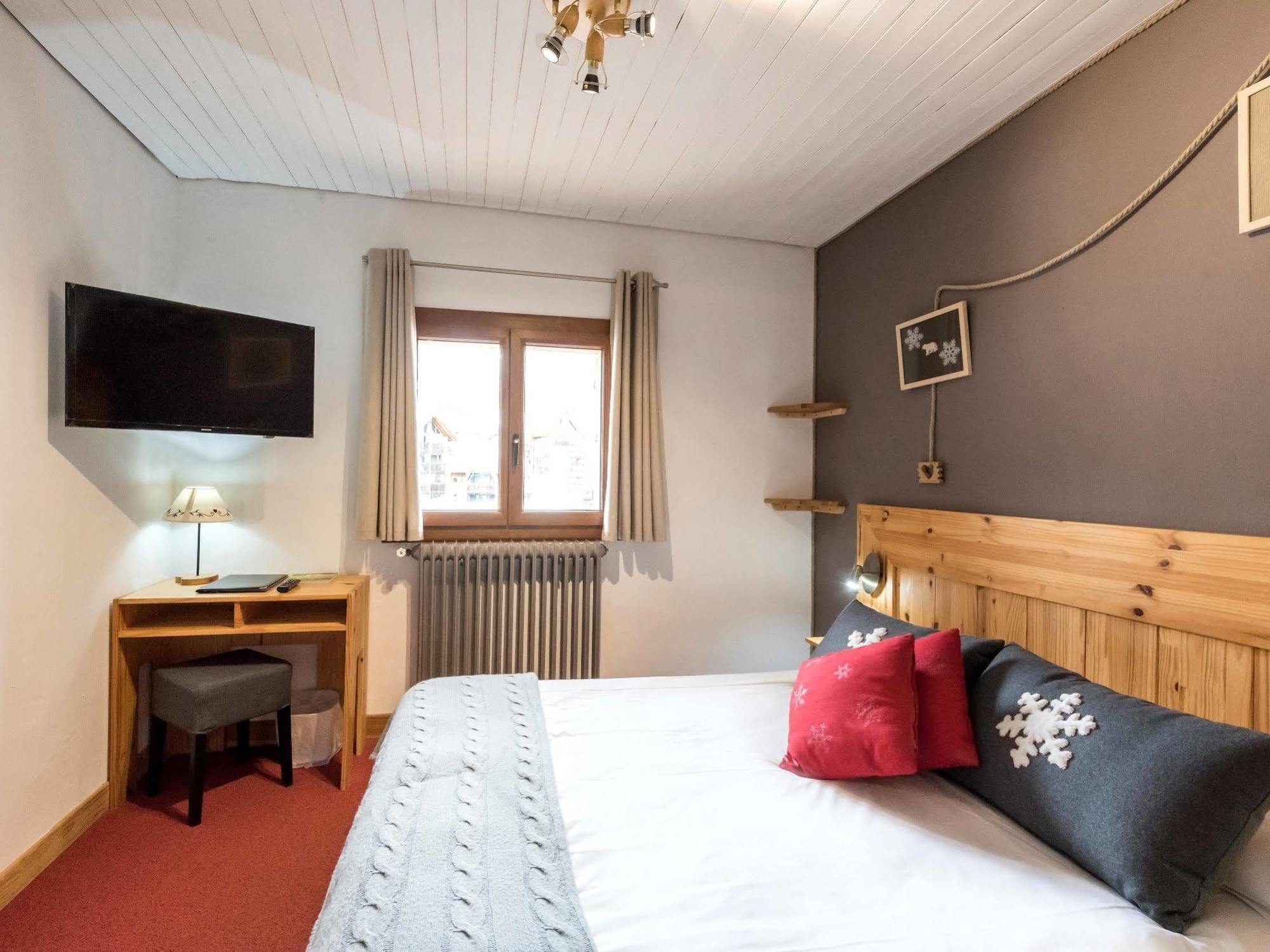 Hotel L'Ecureuil Auron Eksteriør bilde